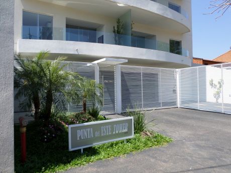 Edificio Punta Del Este Tower