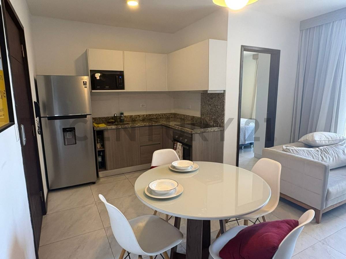 EN ALQUILER DEPARTAMENTO AMOBLADO EN LOS LAURELES — foto 2