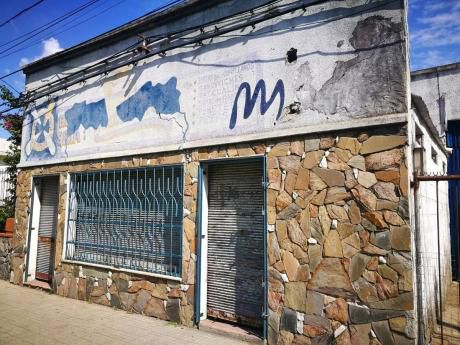 Locales En Venta En Larravide 3075