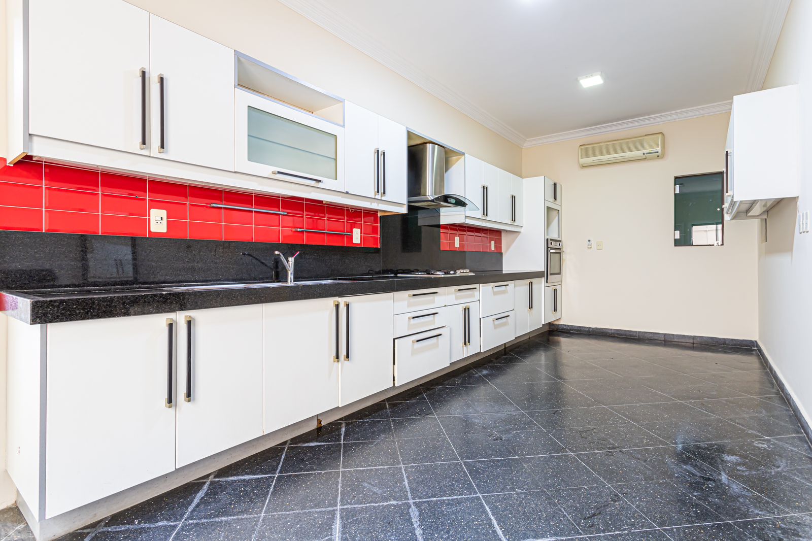 EN VENTA AMPLIA RESIDENCIA EN BARRIO RECOLETA — foto 3