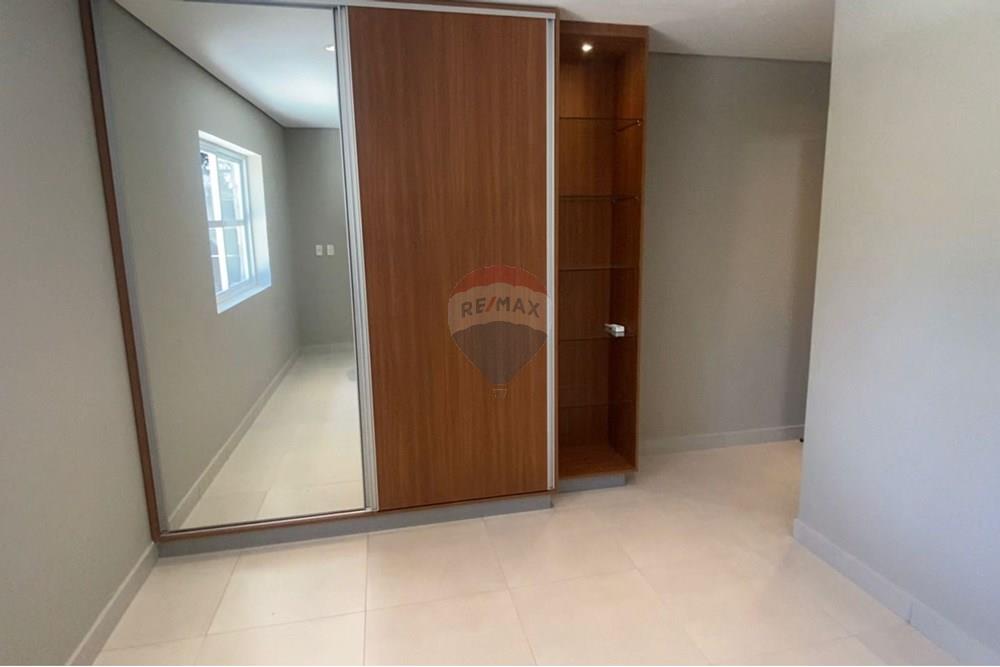 Casa - Venta - San Bernardino, Paraguay — foto 3