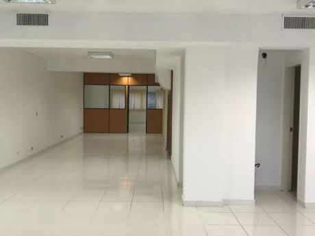 Oficina En El Micro Centro En Alquiler