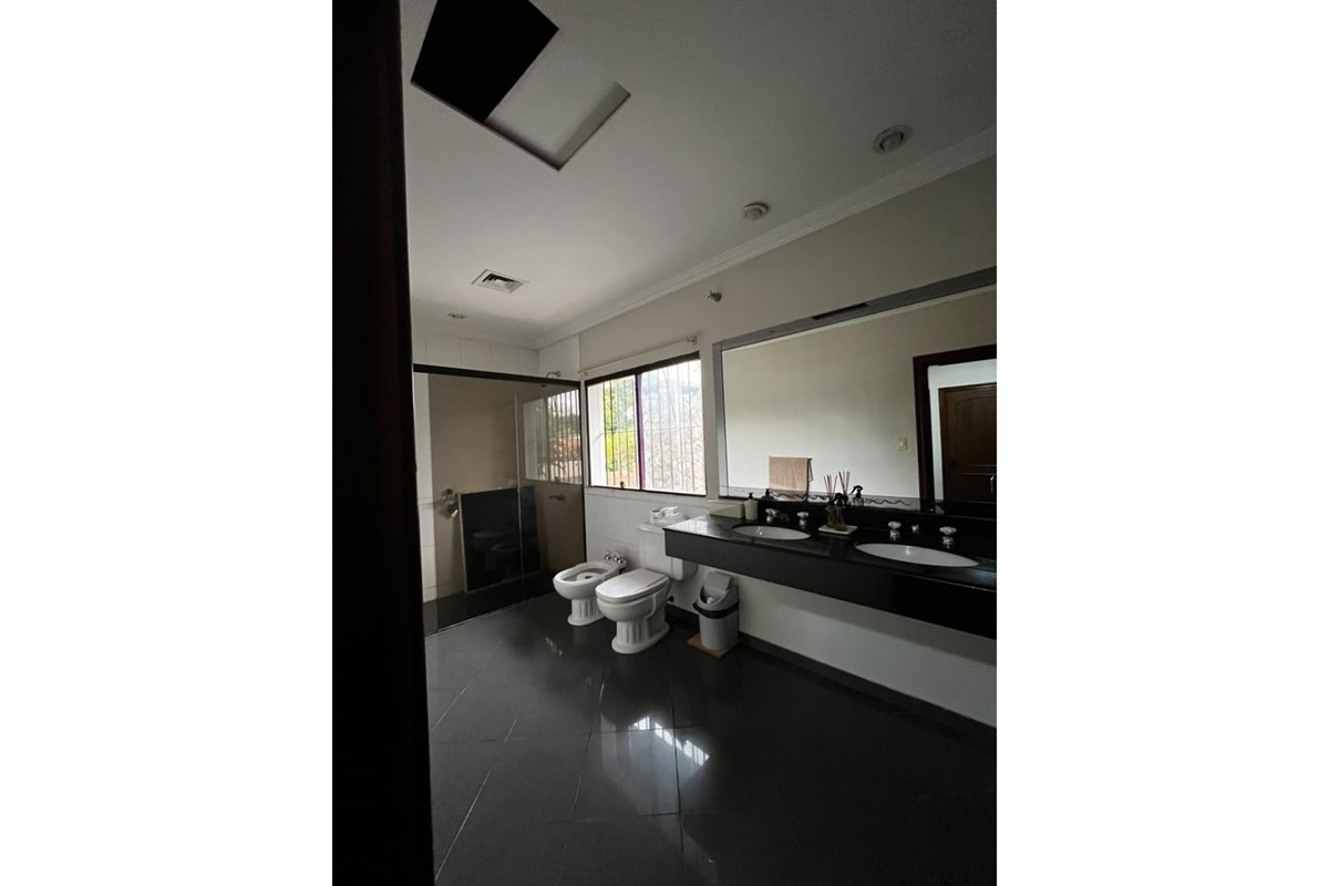 Casa-Alquiler-Ycuá Satí, Asunción — foto 2