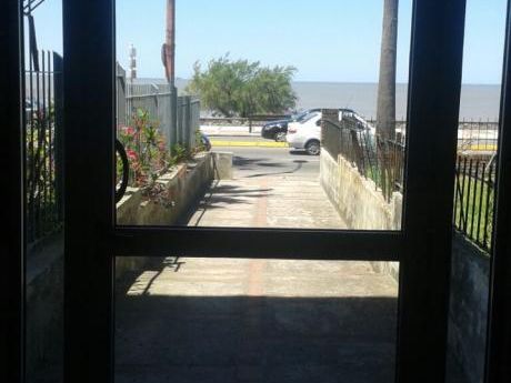 Sobre Rambla! 1ero Por Escalera! Gastos Comunes $ 1.700
