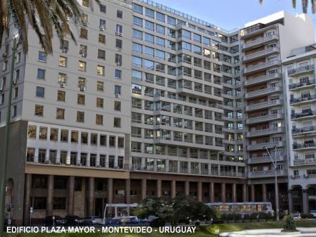 Excelentes 1080 M2 De Oficinas En Penthouse En Plaza Independencia