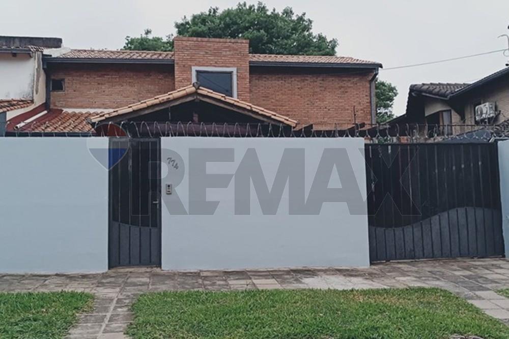Casa - Alquiler - Lambaré, Paraguay — foto 2