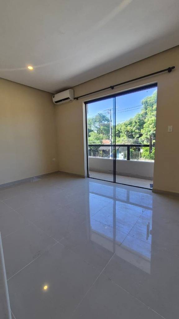 ALQUILO DEPARTAMENTO DE 1 HABITACIÓN EN LUQUE — foto 2