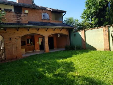Oferta, Vendo Hermosa Casa, Bo Mcal Estigarribia, 220.000 $ + Cuotas