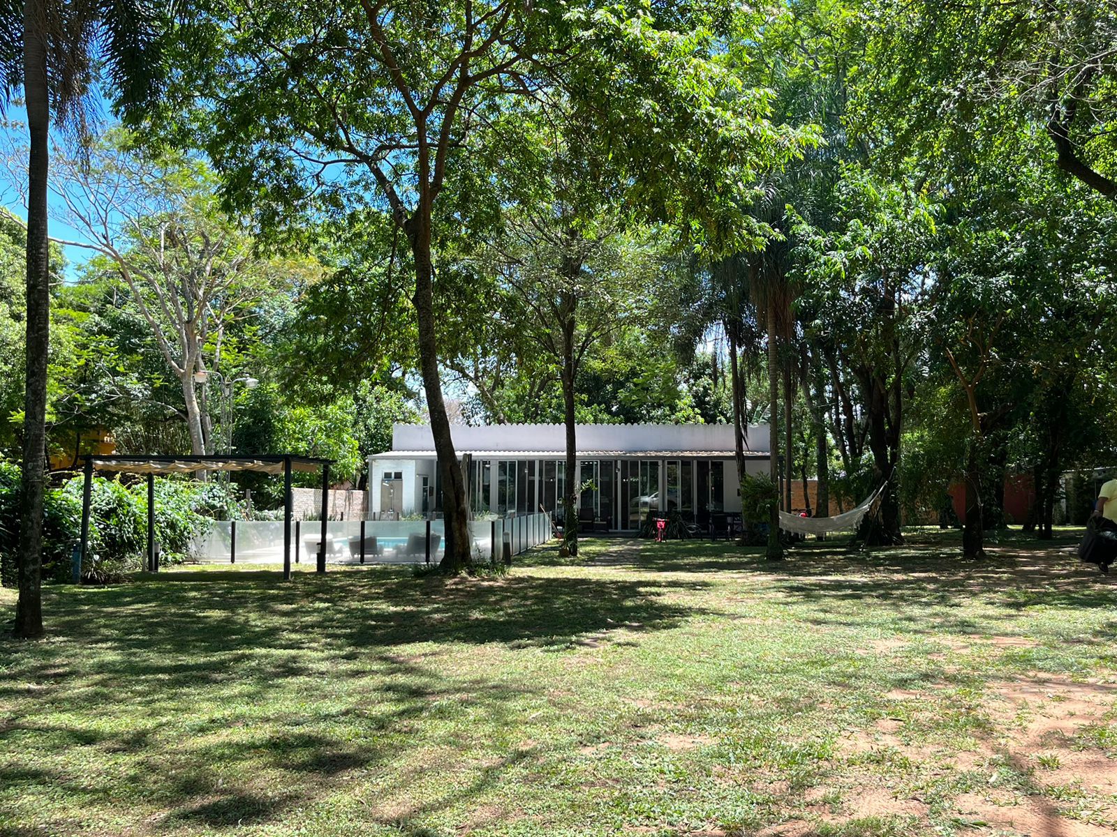 ¡MODERNA RESIDENCIA EN SAN BERNARDINO! — foto 2