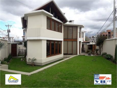 Código 11995, Irpavi, Casa En Venta, La Paz, Bolivia