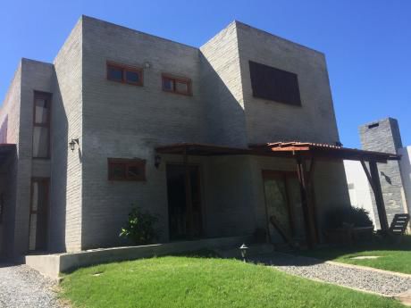 Casa A La Venta