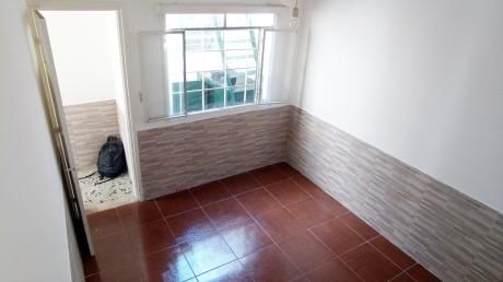 Oportunidad!! Sin Gastos Comunes 2 Dorm Patio Y Azotea.