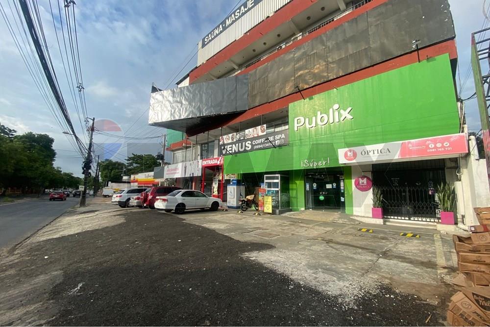 LOCAL COMERCIAL S/ LA AVDA. CHOFERES DEL CHACO EN ALQUILER — foto 3