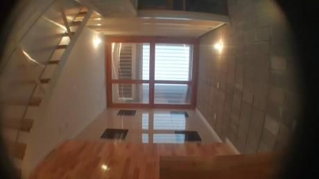 A Estrenar Loft Tipo Casa Independiente.
