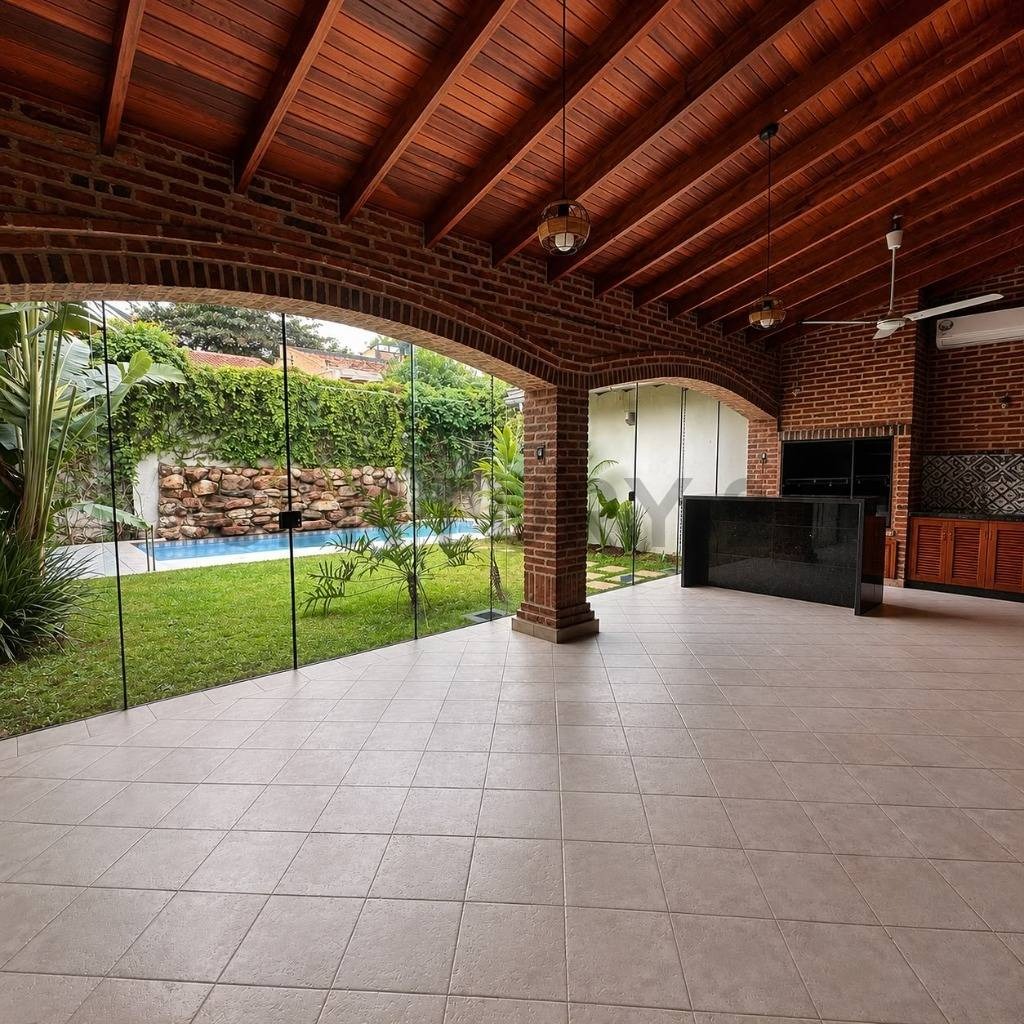Alquiler de Casa en Las Carmelitas, Asunción 