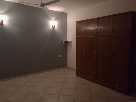 Alquilo Casa En Lambare