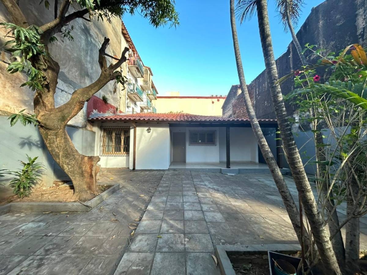 ALQUILO CASA EN LUQUE PARA VIVIENDA U OFICINA — foto 2