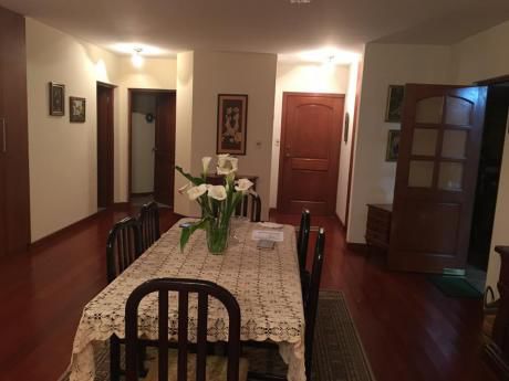 En Achumani, Hermoso Departamento En Venta