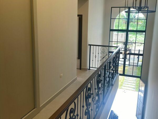 SE VENDE HERMOSA AMOBLADA CASA EN VILLA BANCARIA 308m2 — foto 2