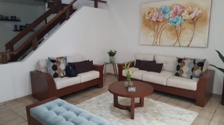 Casa En Venta Calle Charcas Entre 1er Y 2do Anillo
