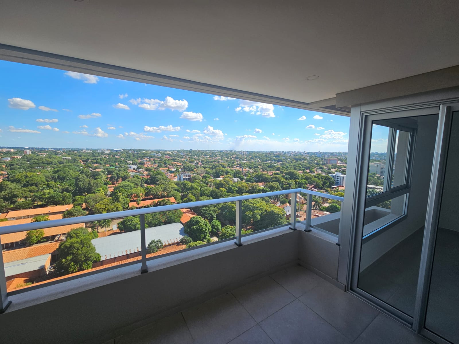 ALQUILO HERMOSO DEPARTAMENTO EN ZONA BOGGIANI — foto 3