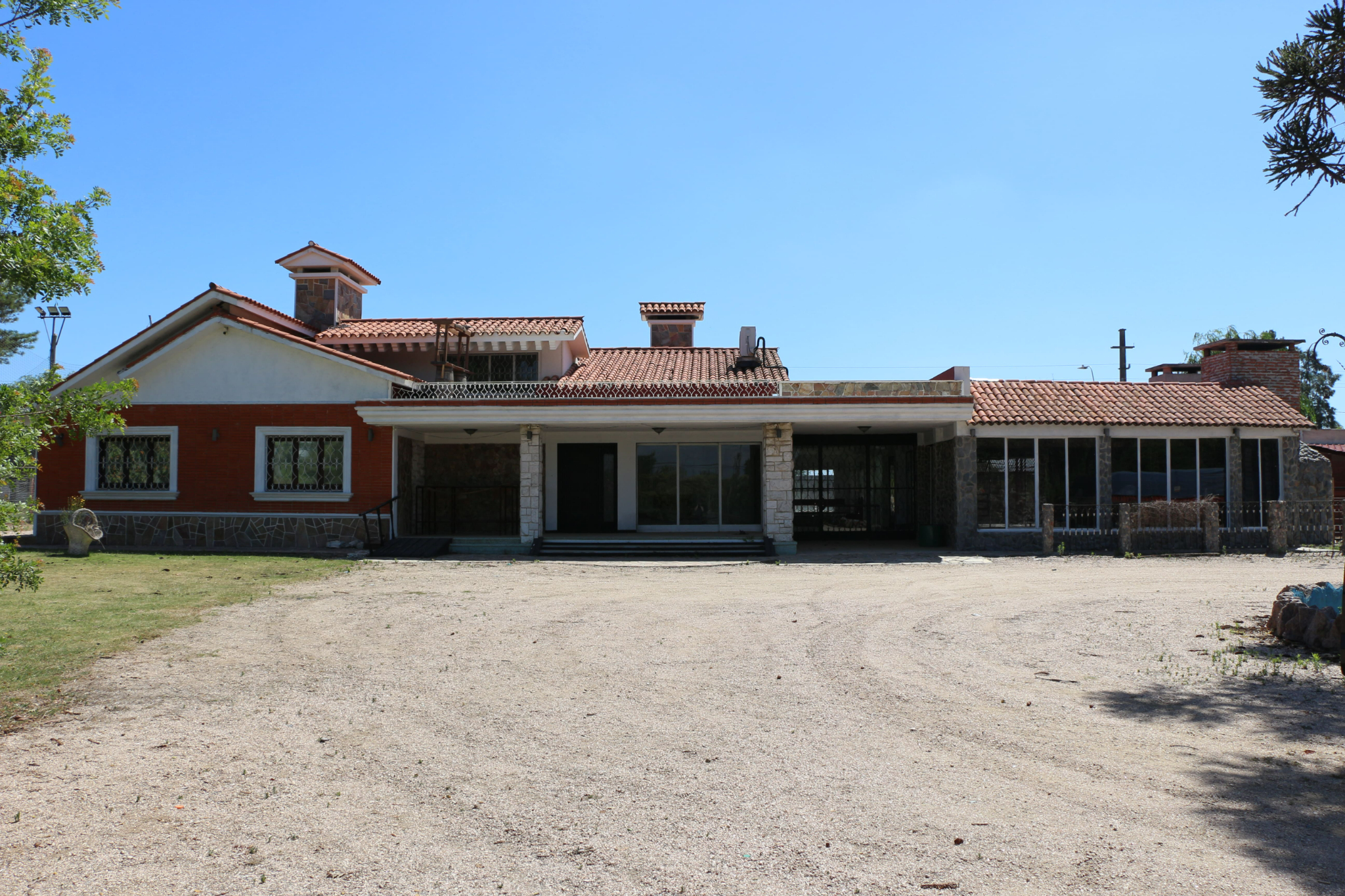 Local Comercial En Alquiler En Sauce Ruta 6 – 510 M2 Construidos - Cocina, Baños