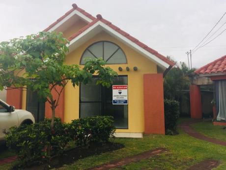 La Casa Que Estabas Buscando En Remanso En Condominio Cerrado!!!