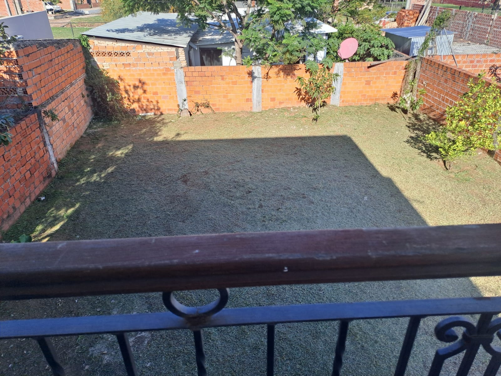 Alquilo casa en Limpio — foto 2