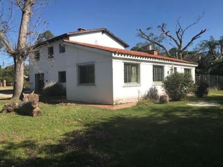 Id 10817 - Veala, Hermosa Propiedad En Zona Residencial. Gran Parque. 1800 M2