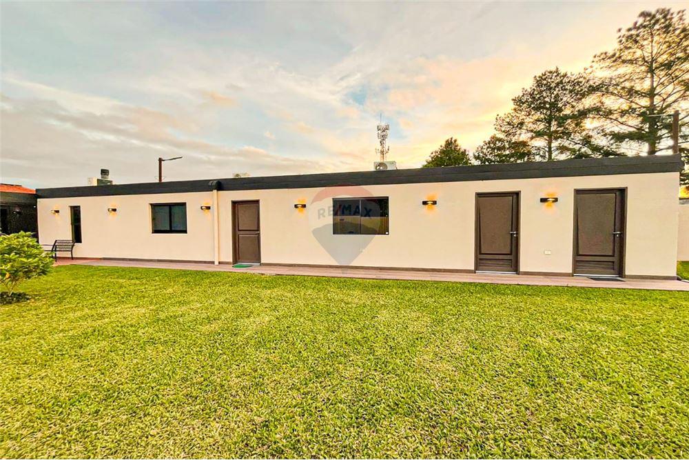 EN VENTA AMPLIA CASA EN URB. PUERTA DEL LAGO — foto 3