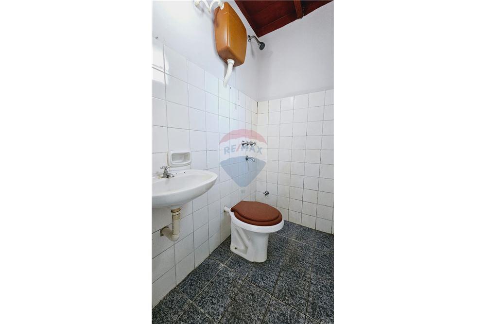 Casa - Venta - Loma Pytá, Asunción, Paraguay, Es lo que buscas! — foto 2