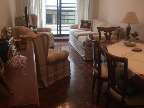 Se Vende Apartamento En Pocitos, A Pasos De La Rambla