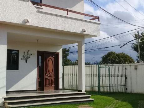 Vendo Casa En Cond. Cerrado Z/ Norte