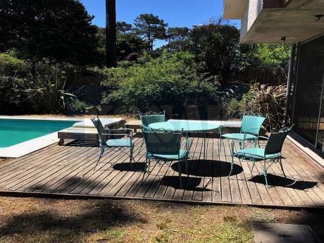 Alquiler Casa Lugano Punta Del Este, 3 Dorm Piscina Fin De Año