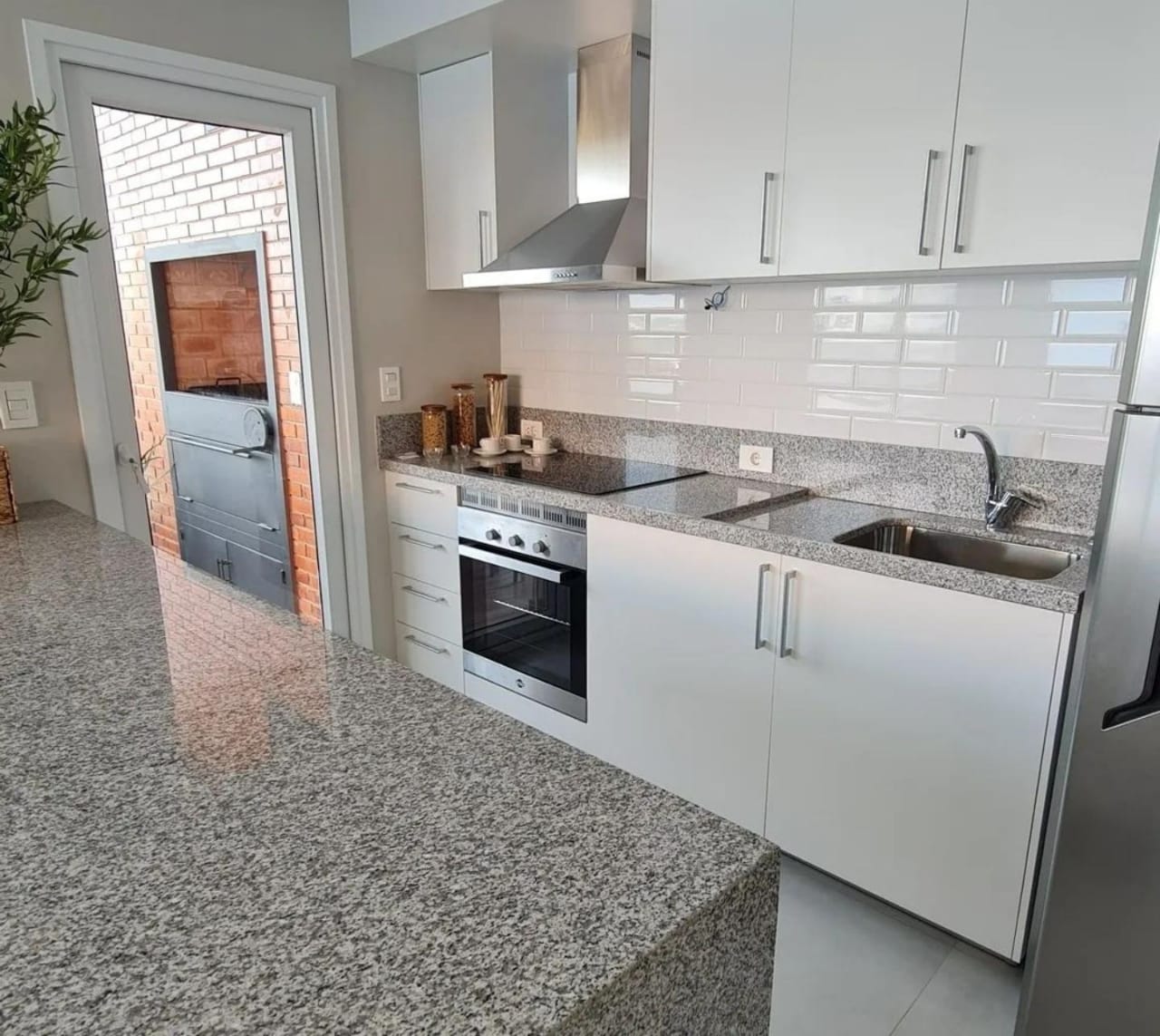 ALQUILO DEPTARTAMENTO CON AMENITIES CON SIN MUEBLES EN LA CUIDAD DE LOMA PYTA — foto 2