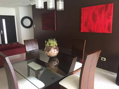 Casa En Venta En Condominio Barcelo
