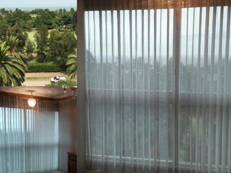 Exclusivo Apartamento De Tres Dormitorios Frente Al Golf