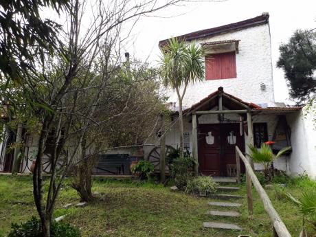 Buena Casa En Lomas De Solymar A Dos De La Playa