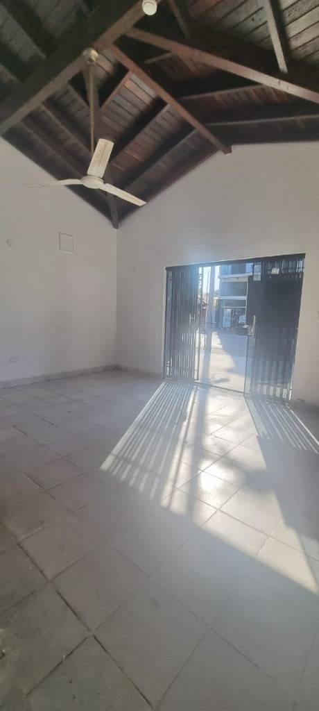 ALQUILO SALON COMERCIAL EN SAN LORENZO — foto 3