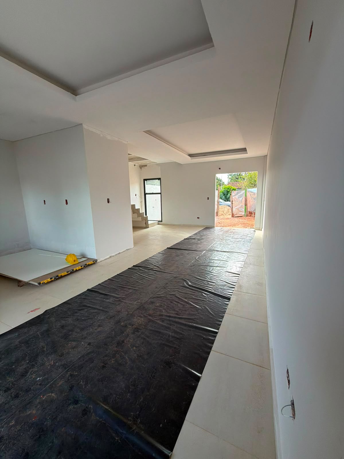 VENDO DUPLEX A ESTRENAR EN LUQUE ZONA CIT — foto 2