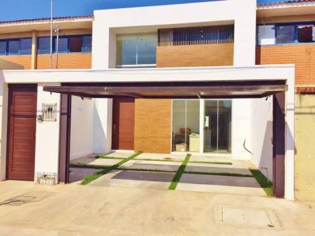 Hermosa Y Amplia Casa De 3 Plazas En Alquiler