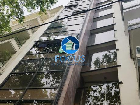 1 Dormitorio Con Terraza Y Patio En Av. Brasil Y Obligado