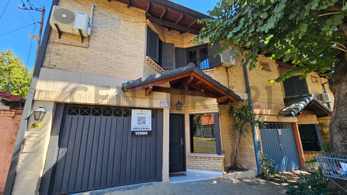 Venta De Casa Dúplex En Mburucuyá, Asunción — foto 2