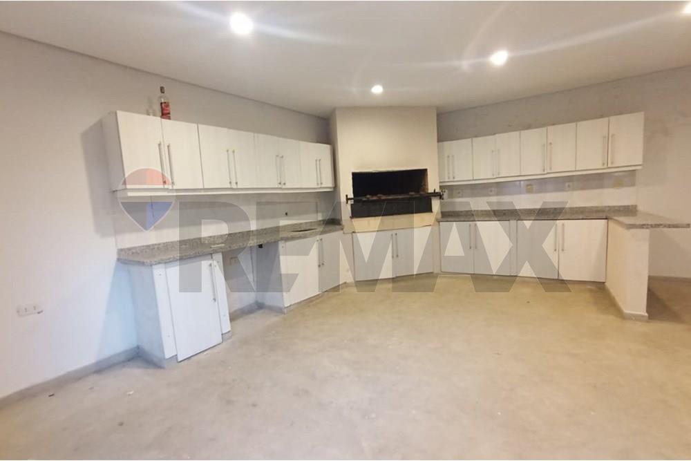 CASA EN ALQUILER LAMBARE — foto 2