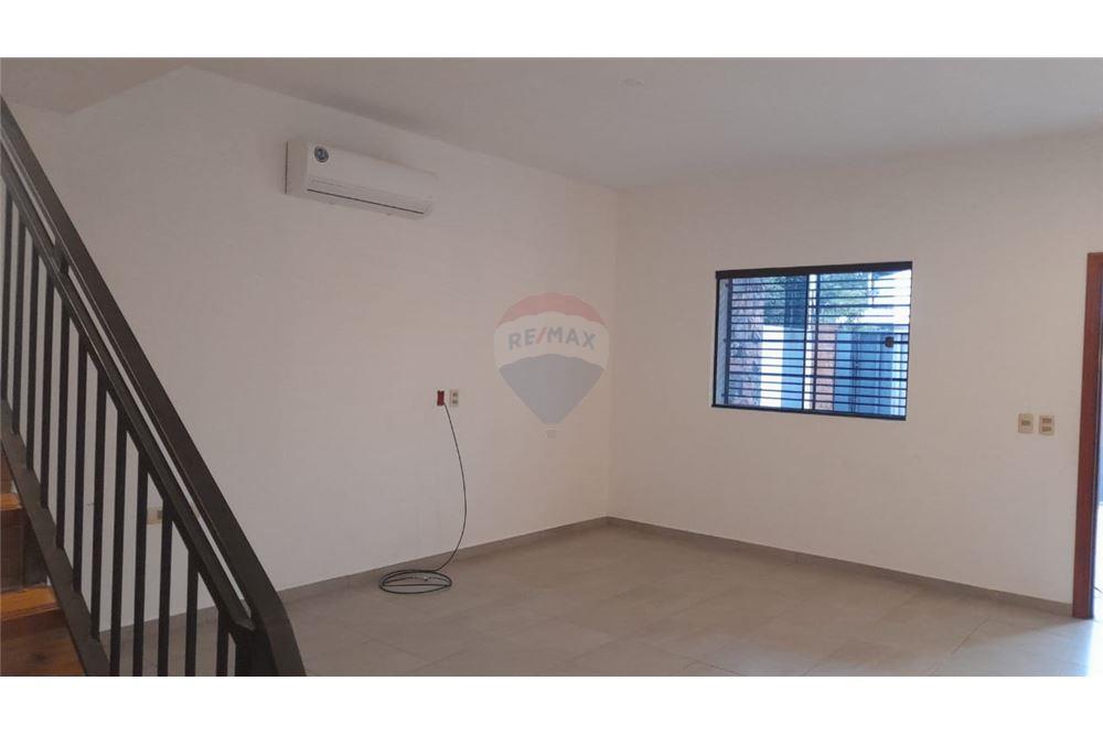 ALQUILO DUPLEX DE 4 DORMITORIOS EN VILLA ELISA — foto 2