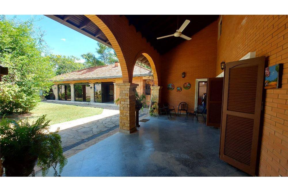 Hermosa Residencia en la ciudad de San Bernardin — foto 2