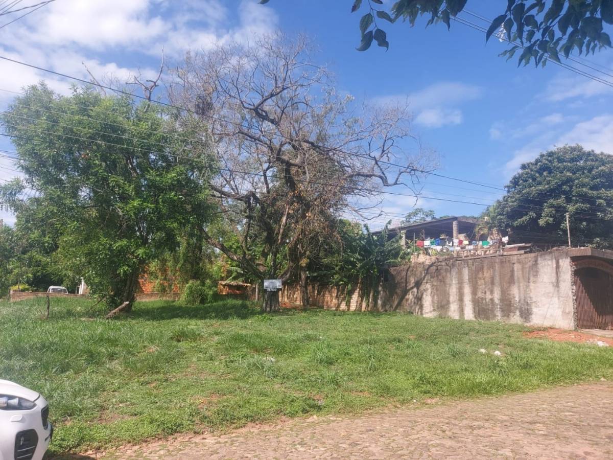 NUEVO PRECIO!!! VENTA DE TERRENO EN ESQUINA - CAACUPE — foto 2