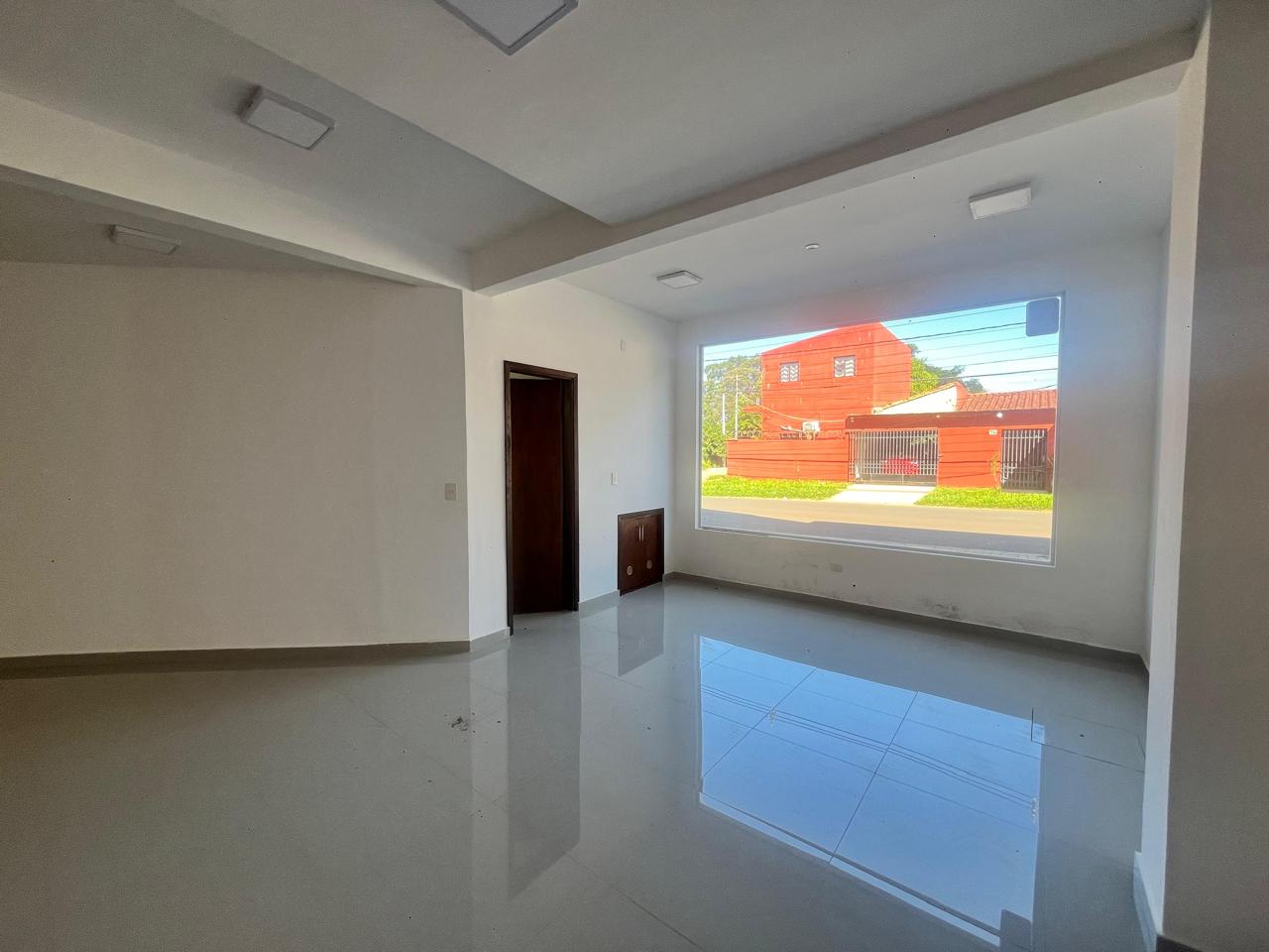 Alquilo salon comercial en loma merlo — foto 2