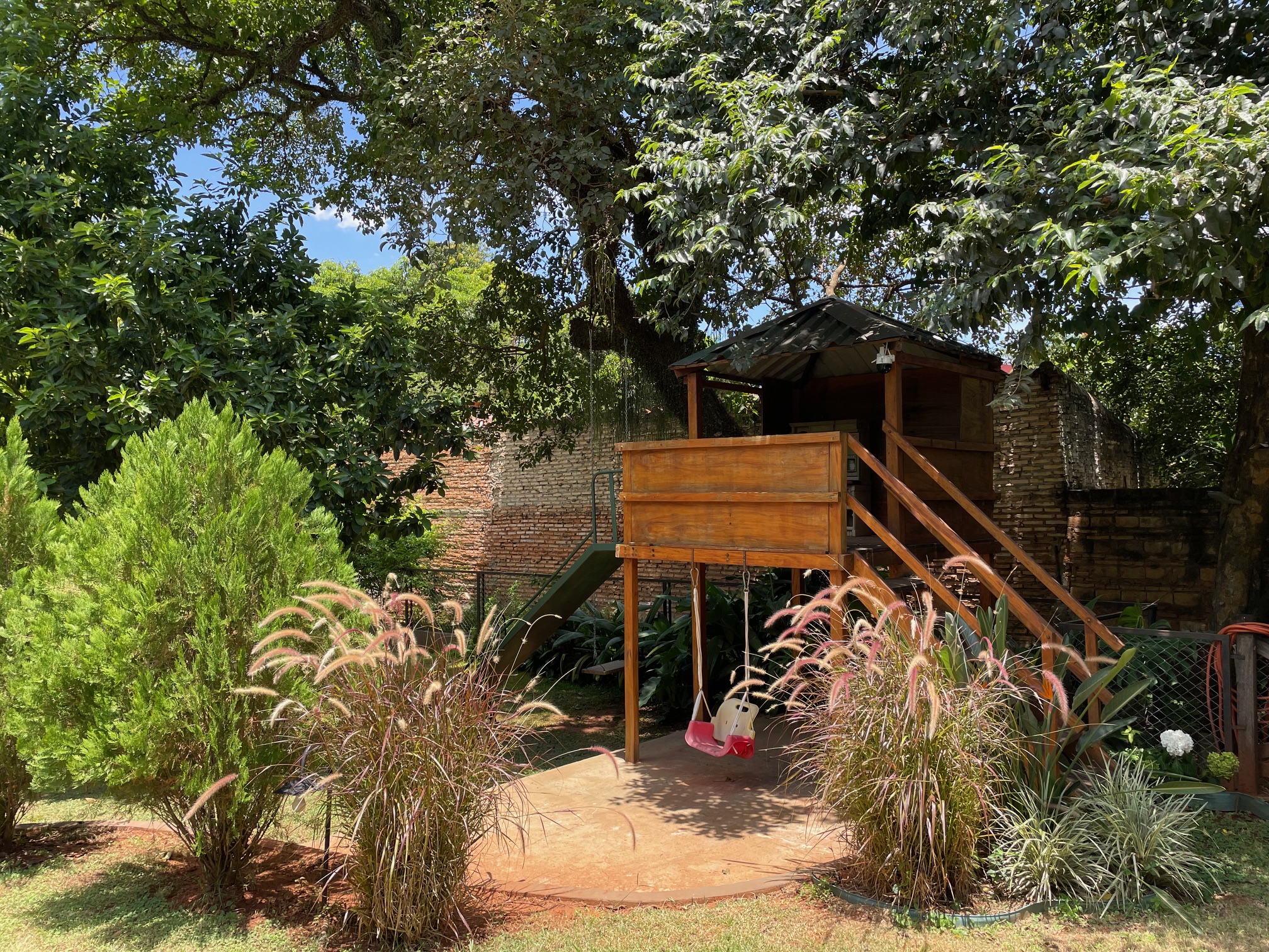 CASA RESIDENCIAL EN VENTA - 720 M2 DE TERRENO LLENO DE NATURALEZA Y TRANQUILIDAD — foto 2
