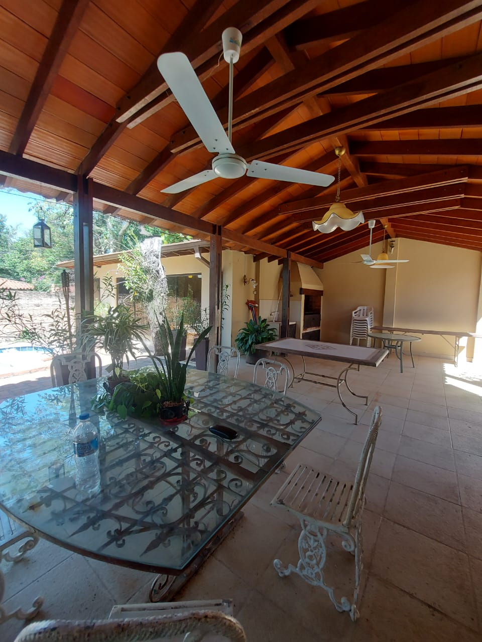 Vendo Casa de 2.400 m2 en el Centro de San Bernardino - LHO5884063 — foto 3
